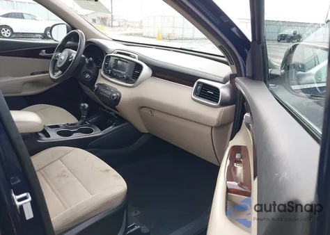 2018 Kia Sorento Lx z USA, uszkodzony, nr VIN 5XYPGDA53JG422531